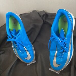 Nike Phantom GT Indoor Cleats. Size Youth 5.5